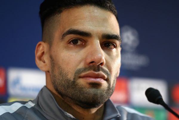 رسوایی وقتی فالکائو دستور آتش بس داد