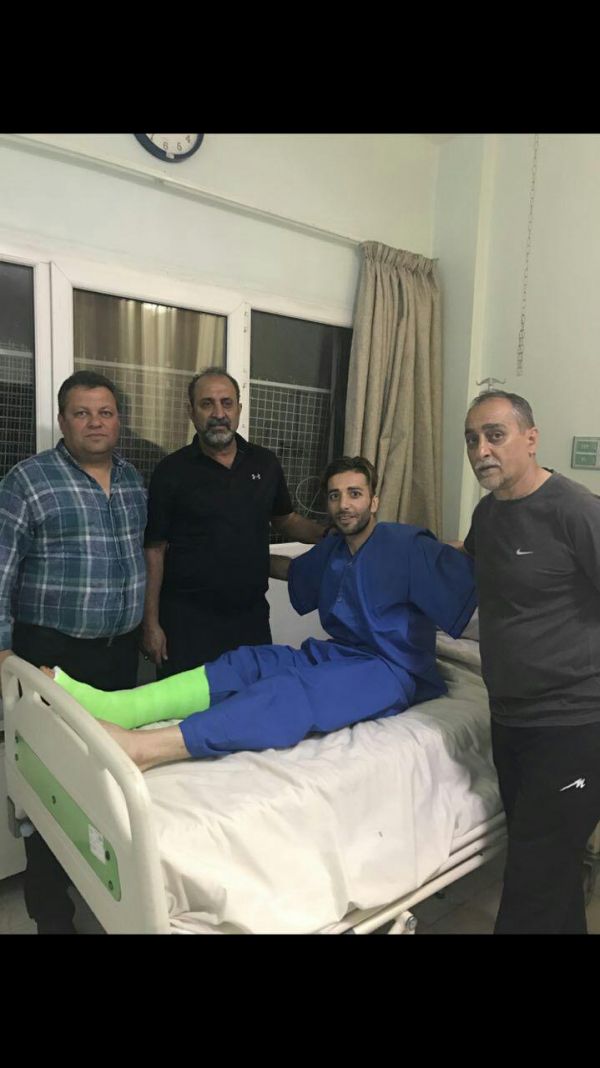 حسینی کسی هزینههایم را برعهده نگرفت