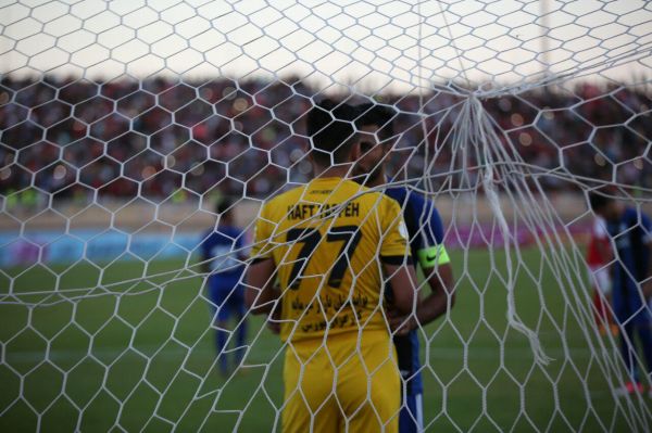 داوودی مانع از گلزنی مهاجم پرسر و صدا عکس