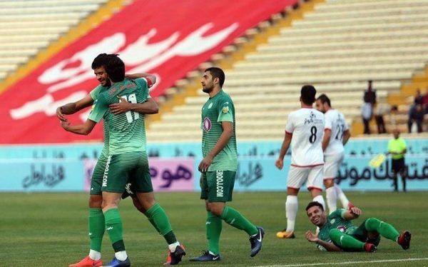 برزیلی ذوبآهن فعلا میدرخشد عکس