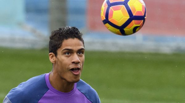  واران  زیدان که حرف می زند همه سکوت می کنند