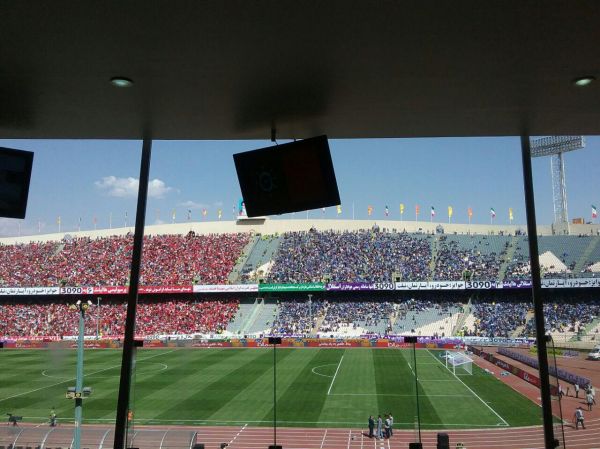  پورمحمدی  برای حق پخش به تفاهم رسیده‌ایم