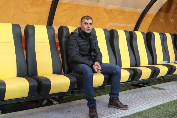  ویسی  مگر باشگاه صاحب داشت که اولتیماتوم بدهند