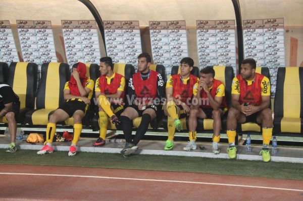 رنگ رخساره خبر میدهد از سر درون عکس