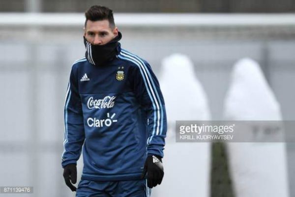 واکنش جالب لیونل مسی به سرمای روسیه عکس