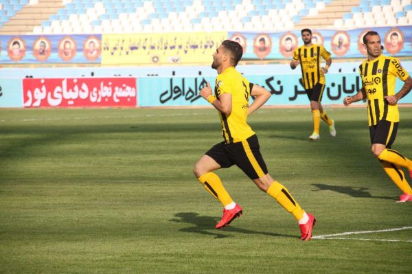 اصفهانیها همزمان برنده شدند