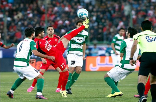 پرسپولیس، بدون پیروزی مقابل ذوبآهن پس از قهرمانی