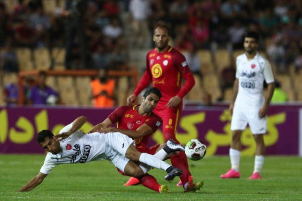 آقا زمانی زمین شخم زده ما حق ذوب آهن نیست