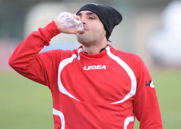 میردورقی اسپارتا برای قهرمانی بسته شده است