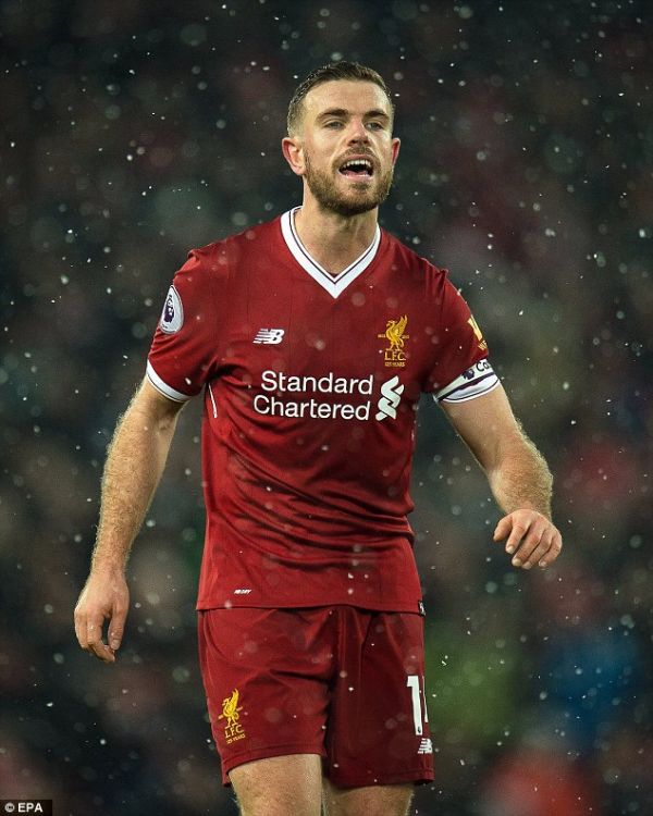 اتفاقی تاریخی در دیدار لیورپول – اورتون عکس