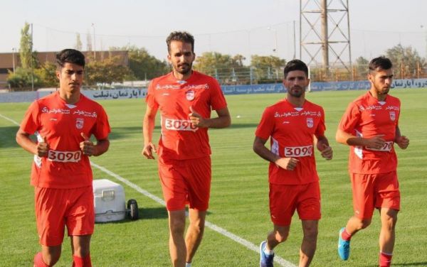 گلمحمدی، 3 بازیکن باتجربه تراکتور را نمی خواهد