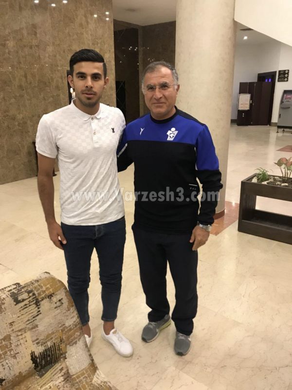  هافبک سپاهان رسما شاگرد جلالی شد  عکس