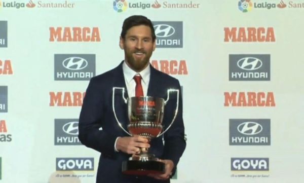 مسی، بهترین بازیکن فصل قبل لالیگا عکس