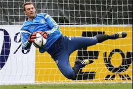  به بهانه جایزه قلب طلایی که نصیب مانوئل نویر آلمانی شد  هم فرار مالیاتی، هم کار خیر