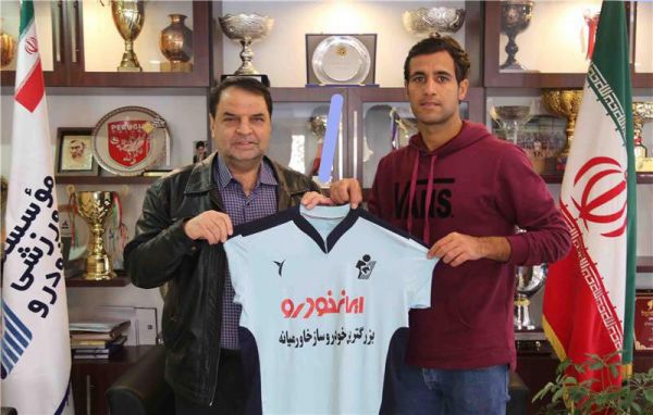 سجاد مشکلپور به پیکان پیوست