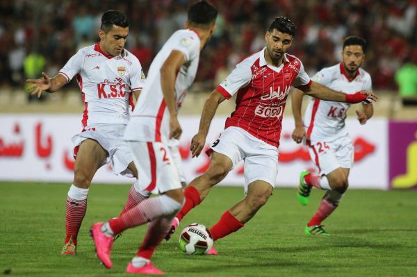  مخالفت سازمان لیگ با  تغییر زمان بازی فولاد-پرسپولیس