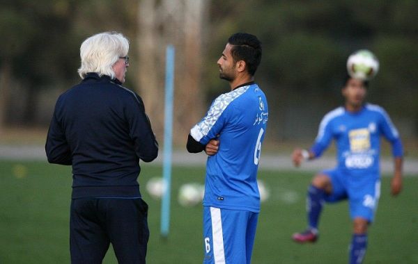  حضور امید ابراهیمی در اردوی استقلال