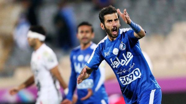 حاجمحمدی 800 میلیون از طلبش را به استقلال بخشید