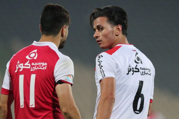 ایمانی با ذوب آهن توافق نکرده ام