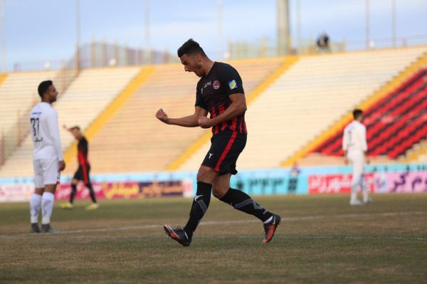  دبل یونس شاکری در ثامن  عکس