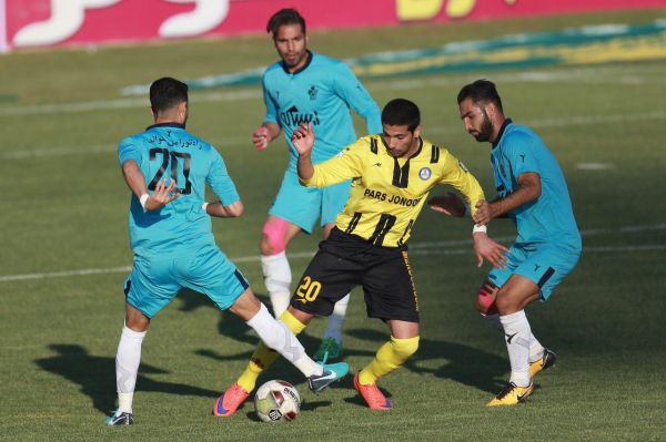  پیکان 7 بازی برد، 7 بازی نبرد