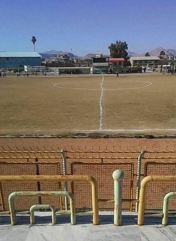  خط کشی مدرن در لیگ 3 ایران   عکس