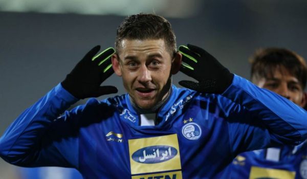  چپاروف تماشاگر ویژه استقلال- سایپا