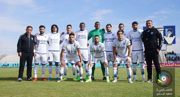 گسترش، تیم نیم فصل اول نیست