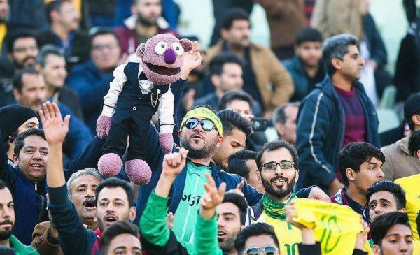 جناب خان در فوتبال رویت شد عکس