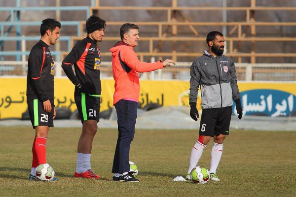  ساغلام، مدافع نیجریه ای را نخواست