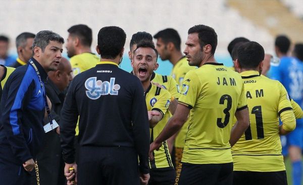 سیفاللهی منتظری صددرصد مرتکب پنالتی شد