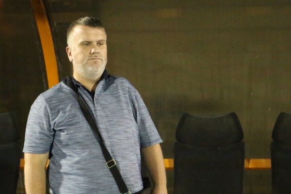  اخراج دستیار شفر در اعتراض به پنالتی