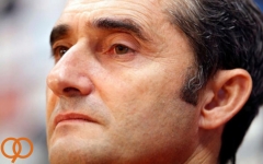  دفاع والورده از شادی گل پیکه در دربی کاتالونیا