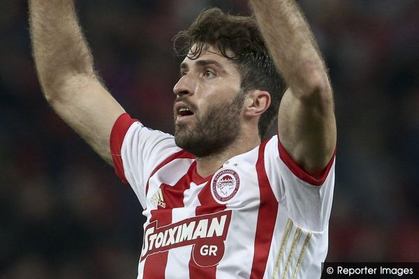  آتش‌بازی یاران شجاعی در شب گلزنی انصاری‌فرد