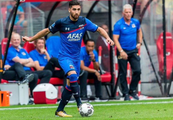 نمایش فوقالعاده جهانبخش در بازی شماره ۱۰۰