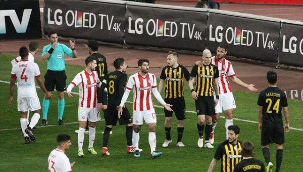  شجاعی دوباره دربی را از انصاری‌فرد برد