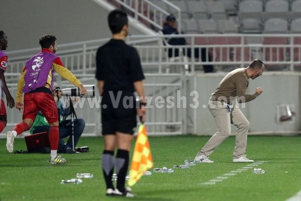  مشت گره کرده بلماضی در روز تلخ ژنرال  عکس