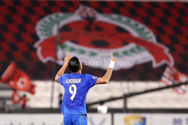  ۲۴ بهمن؛ روز گلزنی علی قربانی به قرمزها