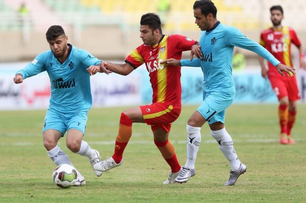  مدافع فولاد دیدار با استقلال را از دست داد