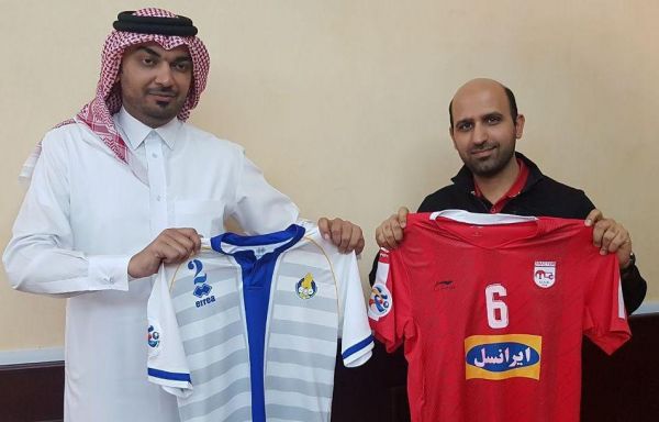  تراکتور فردا قرمز می‌پوشد، الغرافه سفید عکس