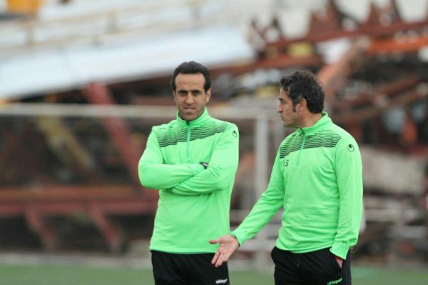  کریمی مهیای جدال برابر علی دایی  عکس