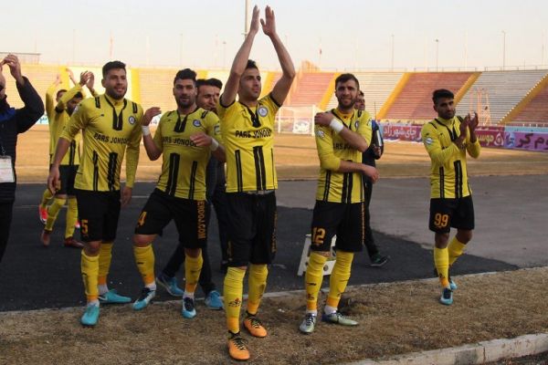  شکست سپاهان در دیدار خانگی