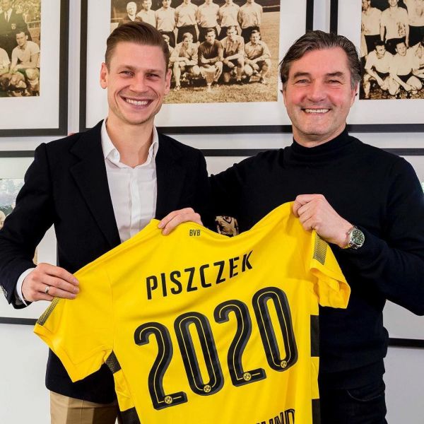 رسمی؛ تمدید قرارداد مدافع لهستانی دورتموند عکس