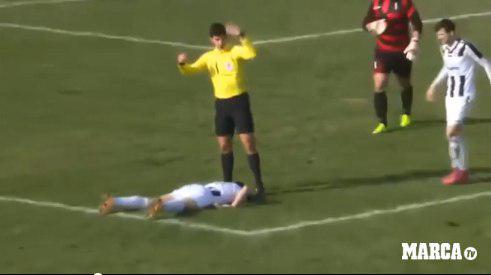  مرگ بازیکن کروات در زمین فوتبال  عکس