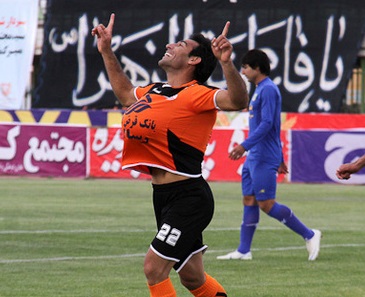 دو کارت قرمز در نبرد سرنوشتساز کرمان