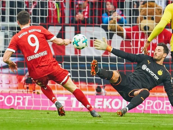 بایرن– دورتموند؛ تصویری واقعی از بوندسلیگا عکس