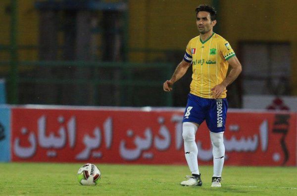 اسدی برای دومین بار ترمز پیکان را کشیدیم