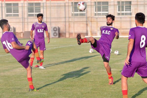  قرمزهای اهواز؛ آماده نبرد با شاگردان جادوگر عکس