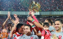 جشن قهرمانی پرسپولیس با حضور «بچهها» برگزار شد شاگردان برانکو با «هانی» جام را بالای سر بردند