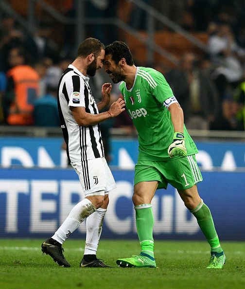 بوفون، نقش اول جشن پیروزی یوونتوس عکس